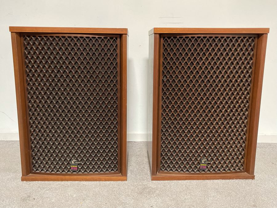 Vintage Pair Of Sansui SP-3500 4 Way High Power Series Speakers 17.5W X 11.5D X 25.5H [Photo 2]