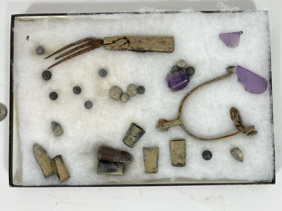 Old Wild West Desert Finds Including Spurs, Bullets And Shots [Photo 4]