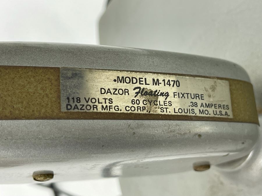 Dazor Floating Fixture Magnifying Glass Light Fixture [Photo 6]