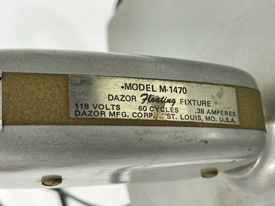 Dazor Floating Fixture Magnifying Glass Light Fixture [Photo 7]