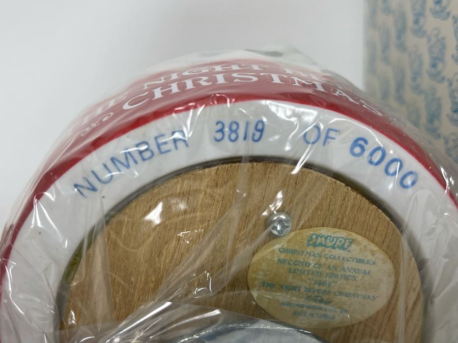 JUST ADDED - Limited Edition Smurf Christmas Collectible 1983 The Night Before Christmas Musical Box Wallace Berrie [Photo 5]