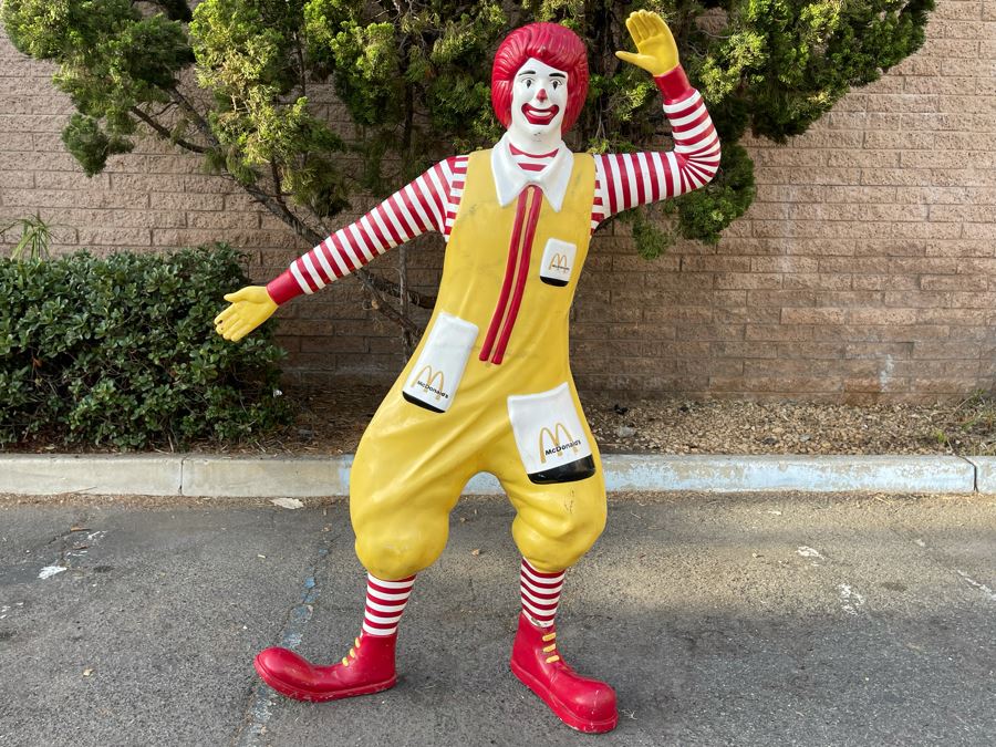 Rare Vintage Ronald McDonald Drive-in Statue Sign 55W X 69H - Last One With Base Sold For $23,000 [Photo 4]