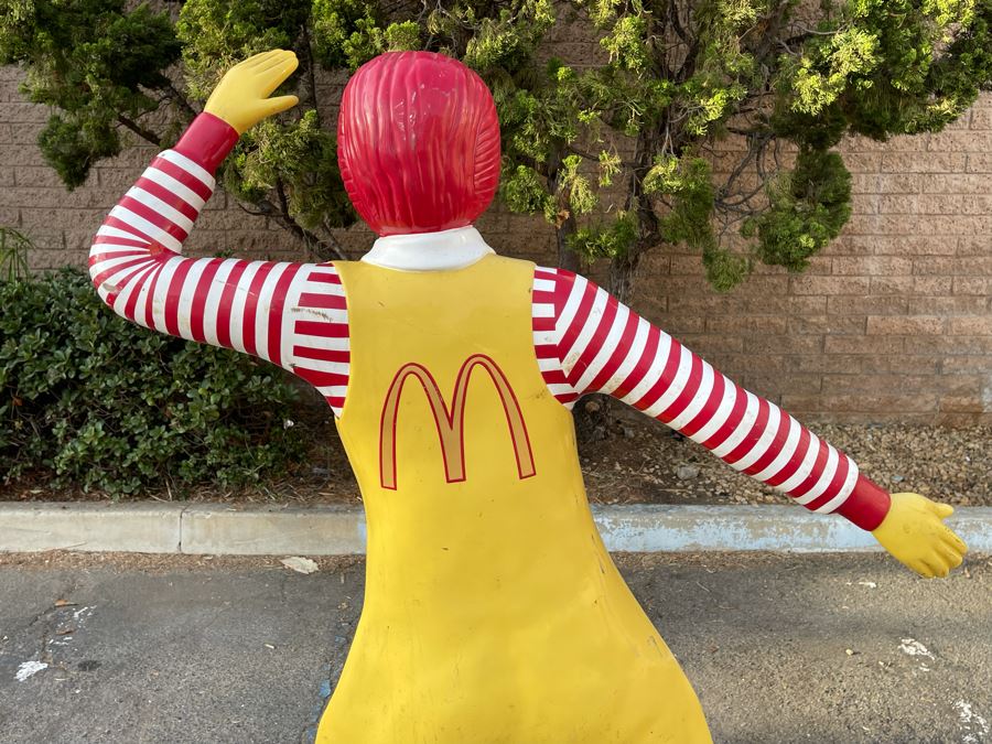 Rare Vintage Ronald McDonald Drive-in Statue Sign 55W X 69H - Last One With Base Sold For $23,000 [Photo 11]