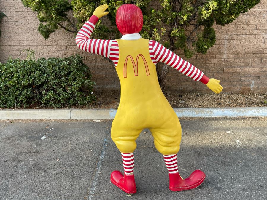 Rare Vintage Ronald McDonald Drive-in Statue Sign 55W X 69H - Last One With Base Sold For $23,000 [Photo 10]