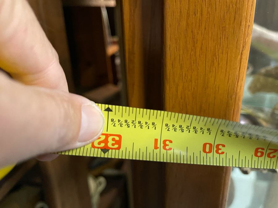 Curved Top Wooden Display Cabinet 32W X 13D X 76H [Photo 3]