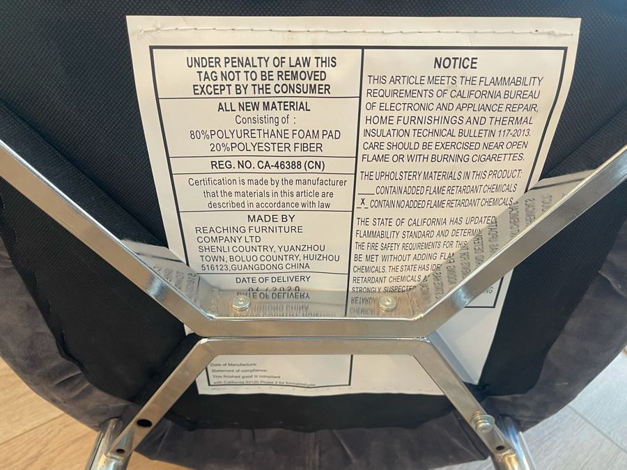 Set Of Three Modern Chrome Barstools Seat Is 28H [Photo 6]