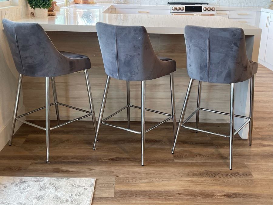 Set Of Three Modern Chrome Barstools Seat Is 28H [Photo 3]