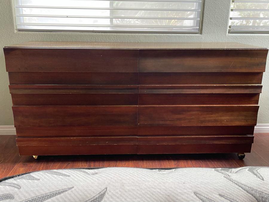 Mid-Century Modern Chest Of Drawers Dresser On Casters 66W X 20D X 32H [Photo 4]
