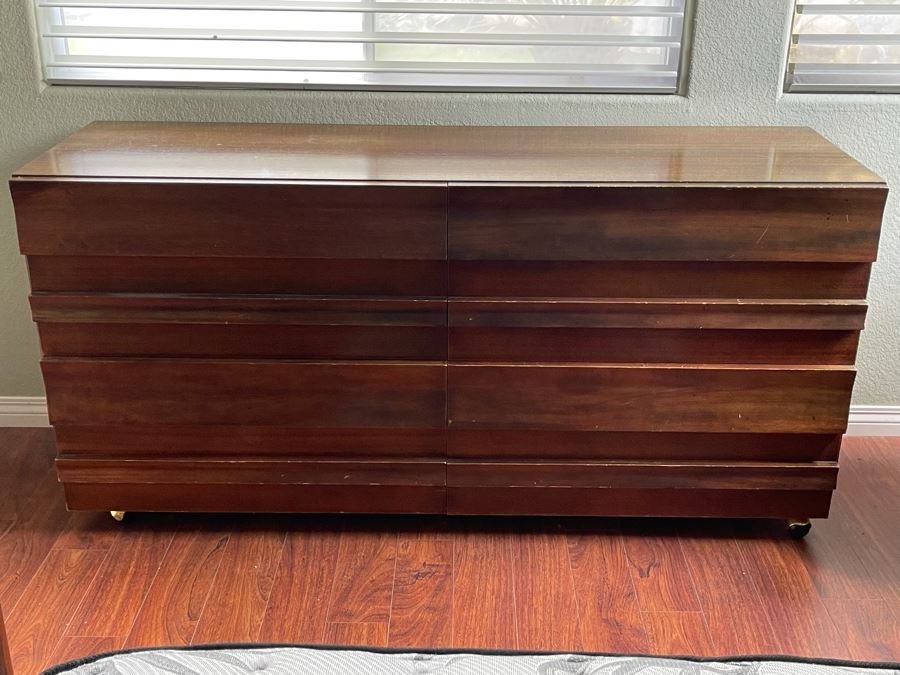 Mid-Century Modern Chest Of Drawers Dresser On Casters 66W X 20D X 32H [Photo 6]