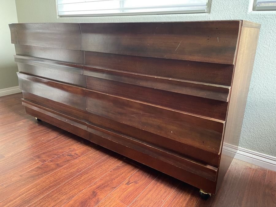 Mid-Century Modern Chest Of Drawers Dresser On Casters 66W X 20D X 32H [Photo 7]