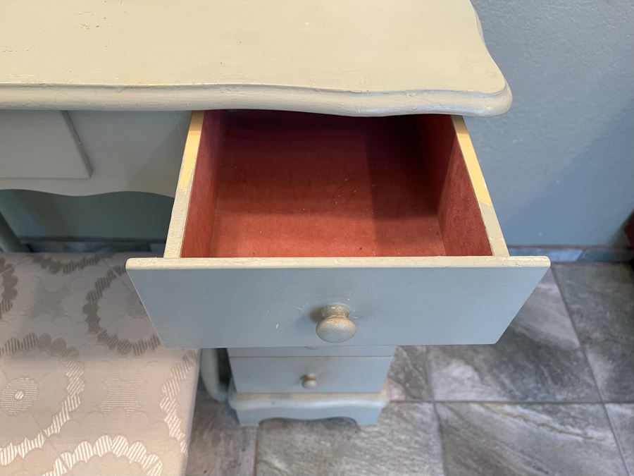 Small Wooden Vanity Desk With Bench [Photo 6]