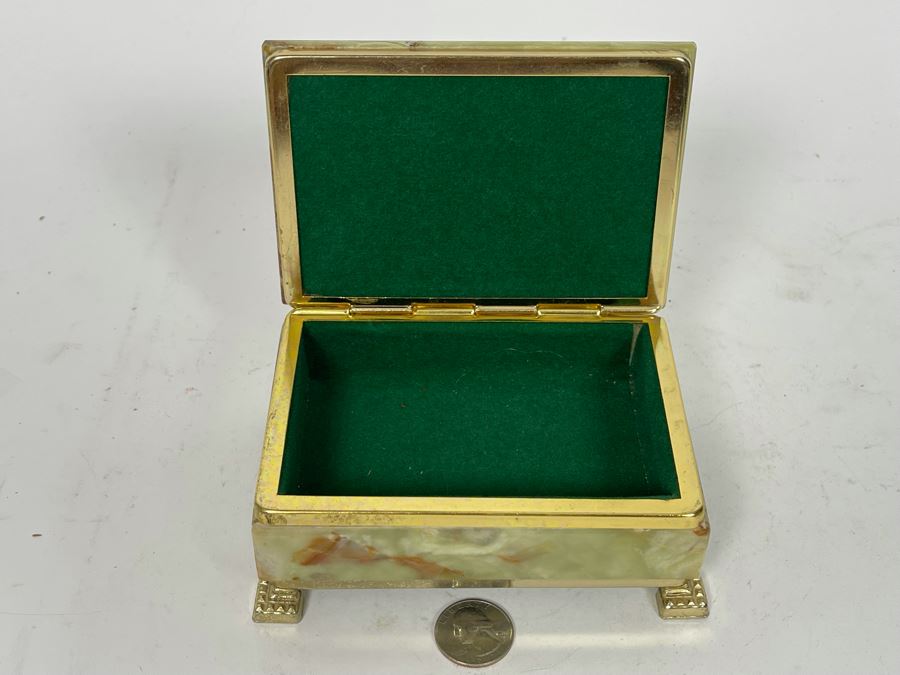 Footed Green Onyx Box 5.5W X 4D X 2.5H [Photo 5]