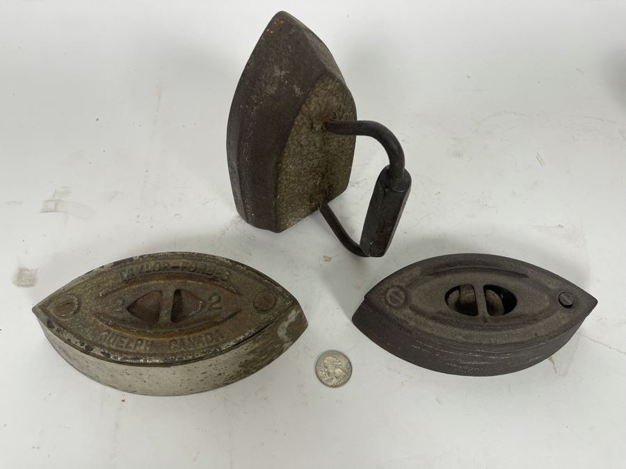 Three Vintage Irons [Photo 3]