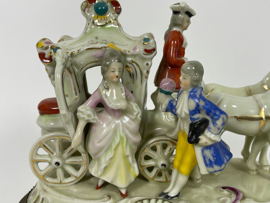 Vintage Horse And Carriage Porcelain And Brass Table Lamp 10W X 7D X 9H [Photo 15]