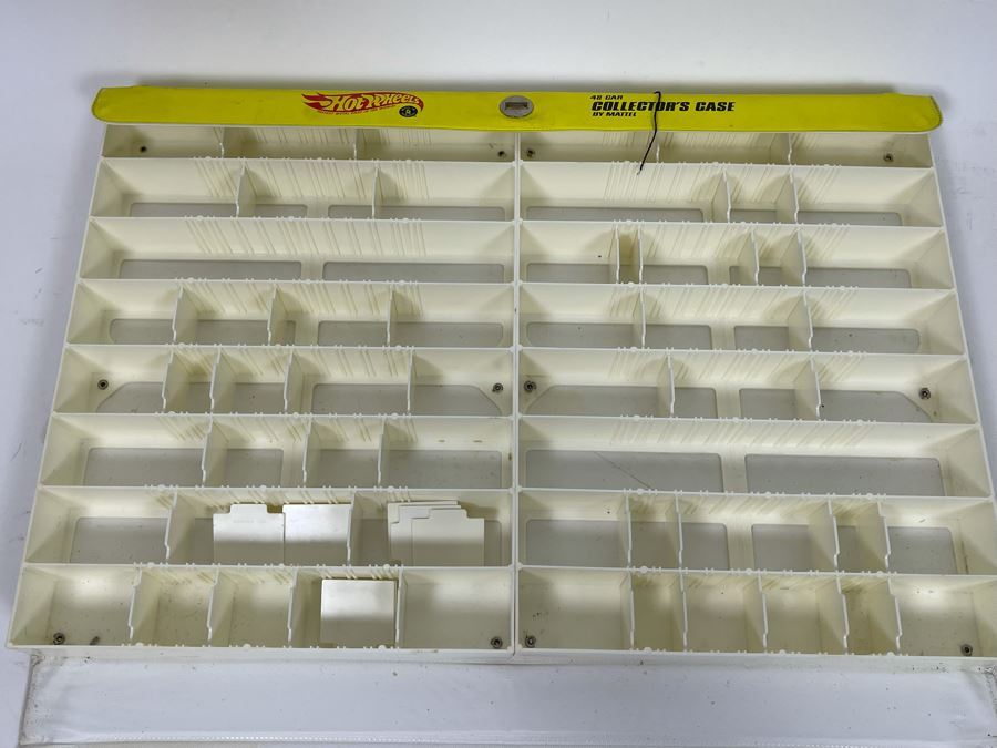 Vintage 1968 Mattel Hot Wheels 48 Car Collector's Case 19 X 12 [Photo 3]