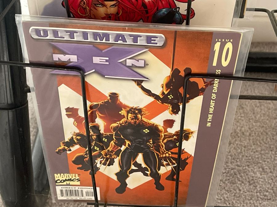 Metal Magazine / Comic Book Rack Filled With Vintage Comic Books 21.5W X 19D X 50H - See Photos For Comic Books [Photo 25]