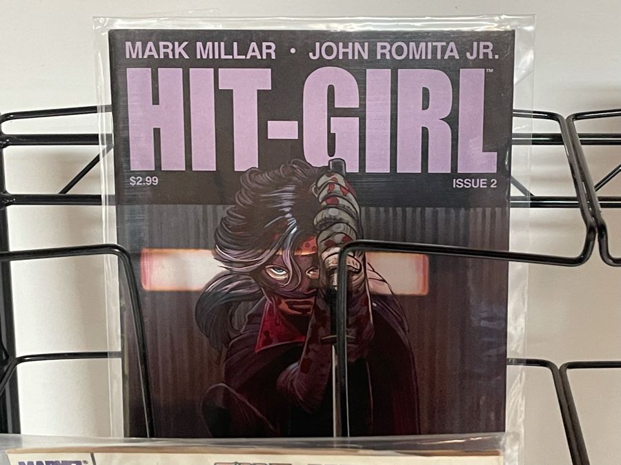 Metal Magazine / Comic Book Rack Filled With Vintage Comic Books 21.5W X 19D X 50H - See Photos For Comic Books [Photo 8]