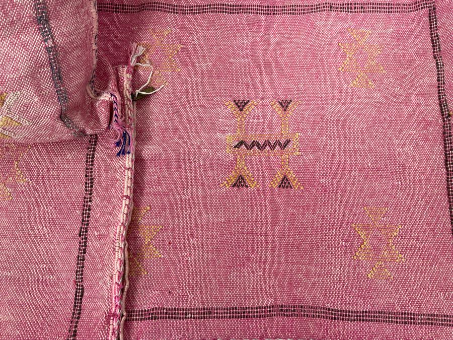 (4) Moroccan Sabra Cactus Silk Pillow Covers Accent Throws Apx 20 X 17 Retails $300 [Photo 7]