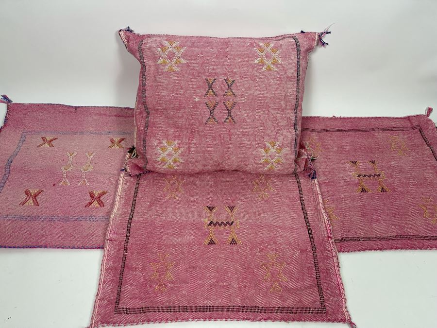 (4) Moroccan Sabra Cactus Silk Pillow Covers Accent Throws Apx 20 X 17 Retails $300 [Photo 3]