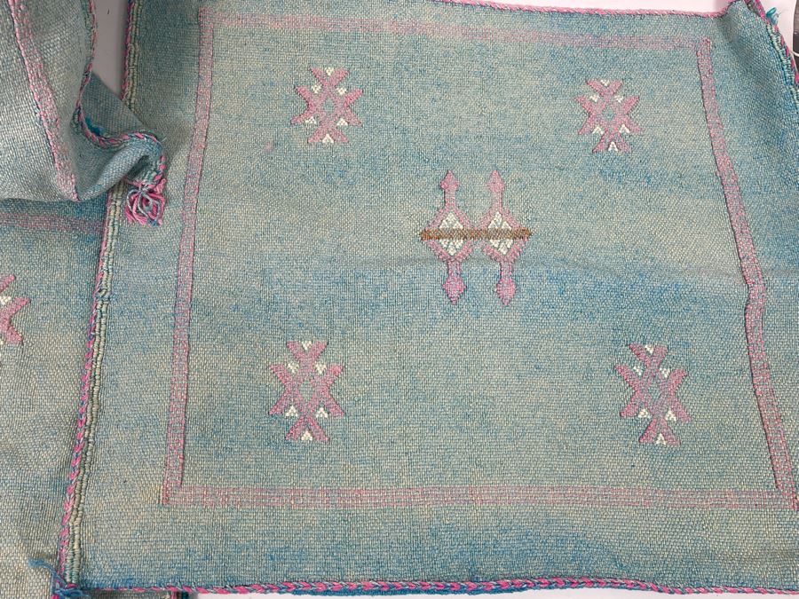 (4) Moroccan Sabra Cactus Silk Pillow Covers Accent Throws Apx 20 X 17 Retails $300 [Photo 7]