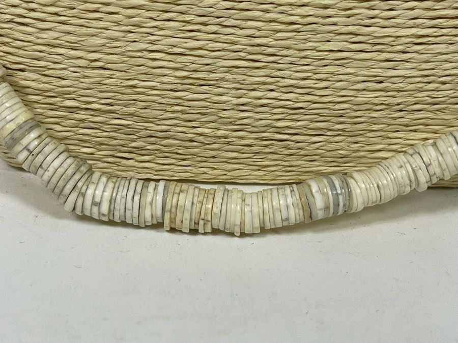 New Green Glass Beaded 32' Necklace Retails $60 [Photo 4]