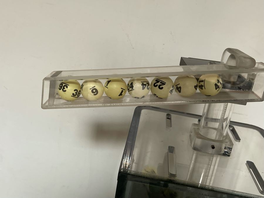 Commerical Lottery Machine With Lottery Balls By Garron Lottery Products 18W X 15D X 38H [Photo 9]
