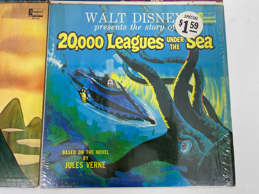 (4) Vintage Walt Disney Vinyl Records [Photo 8]