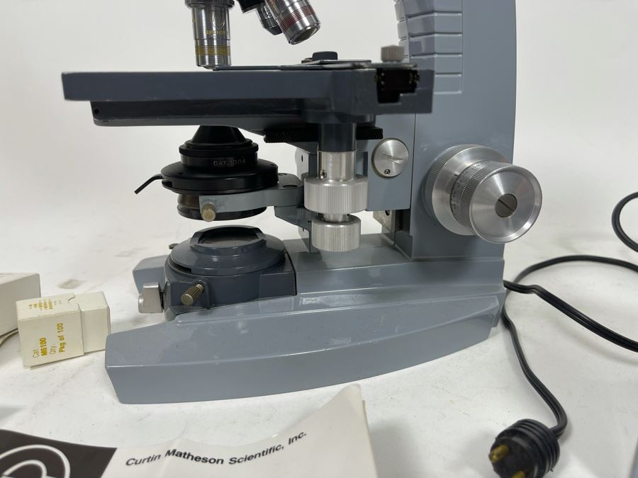American Optical Corp Microscope Model No. 1036A [Photo 5]