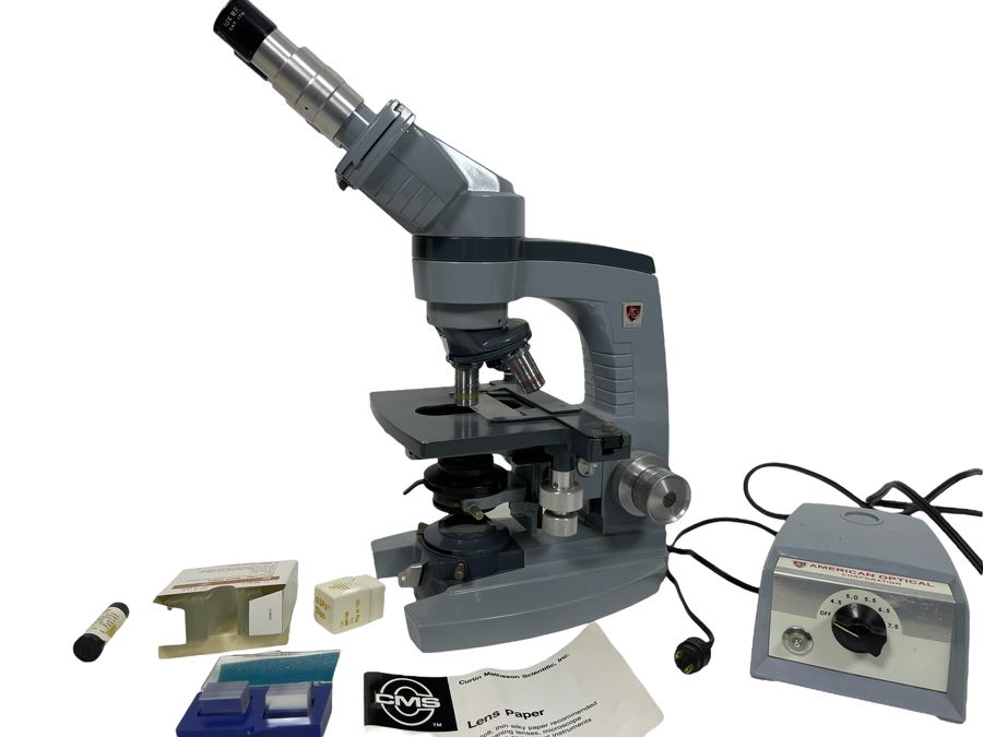 American Optical Corp Microscope Model No. 1036A [Photo 1]
