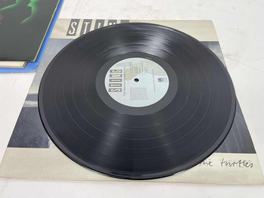 (4) Vintage Vinyl Records Including Promo Copy Of Howard Jones Dream Into Action [Photo 21]