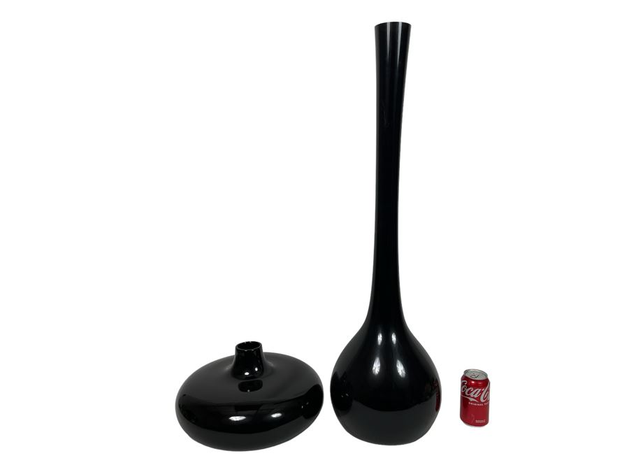 Z Gallerie 36' Black Vase And 8' Black Ceramic Vase [Photo 1]