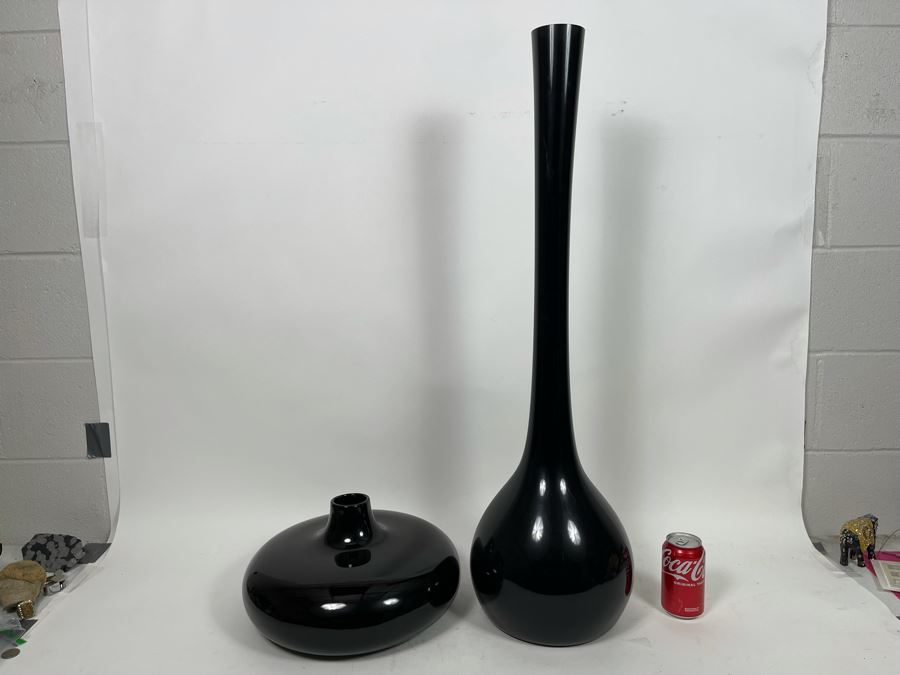 Z Gallerie 36' Black Vase And 8' Black Ceramic Vase [Photo 2]
