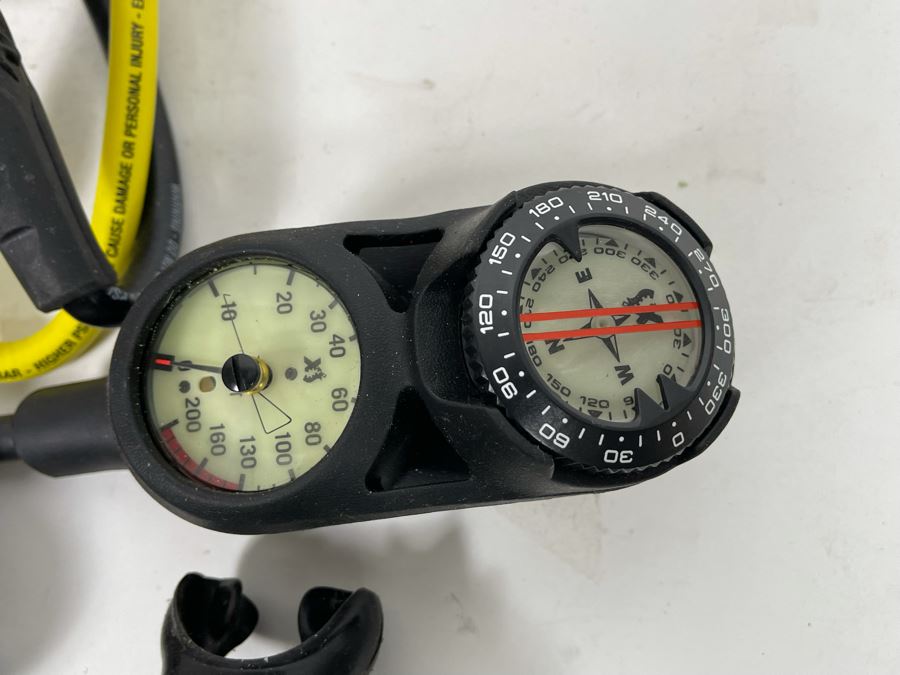 Aqua Lung Titan LX Scuba Diving Regulator And Accessories [Photo 5]