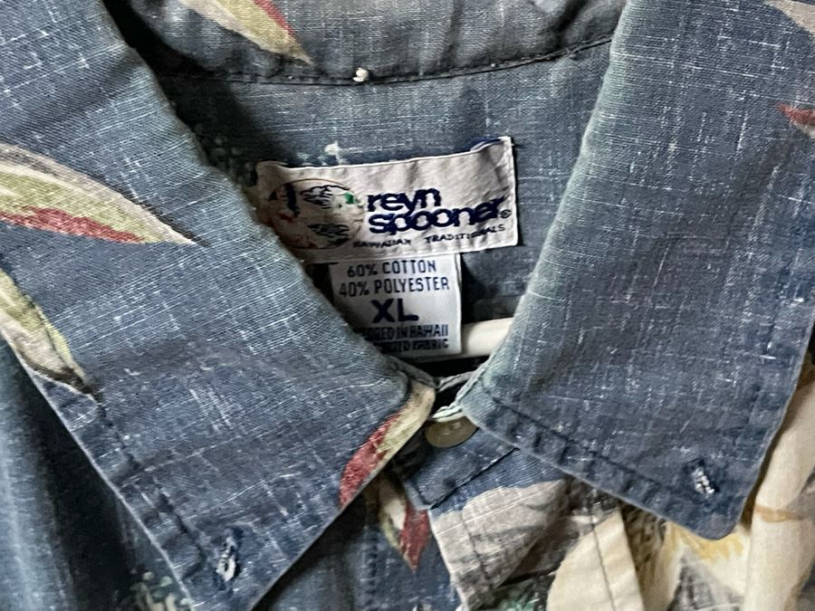 Collection Of 25 Hawaiian Button Up Shirts From Reyn Spooner And Tommy Bahama Mainly Size XL, Some L And XXL - Includes Chrome Clothing Rack [Photo 34]
