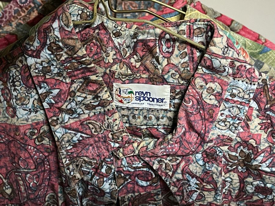 Collection Of 25 Hawaiian Button Up Shirts From Reyn Spooner And Tommy Bahama Mainly Size XL, Some L And XXL - Includes Chrome Clothing Rack [Photo 11]