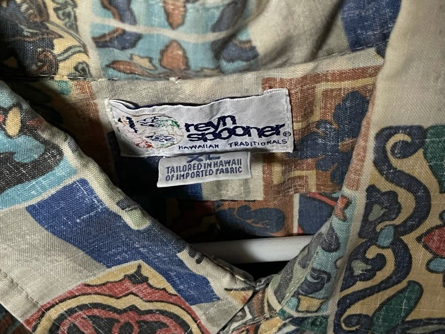 Collection Of 25 Hawaiian Button Up Shirts From Reyn Spooner And Tommy Bahama Mainly Size XL, Some L And XXL - Includes Chrome Clothing Rack [Photo 31]