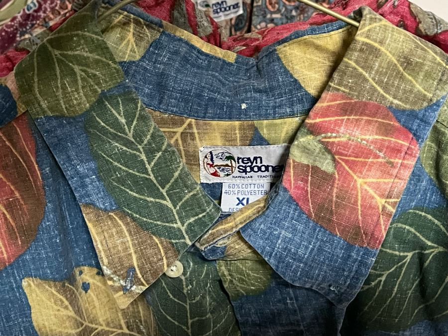 Collection Of 25 Hawaiian Button Up Shirts From Reyn Spooner And Tommy Bahama Mainly Size XL, Some L And XXL - Includes Chrome Clothing Rack [Photo 13]