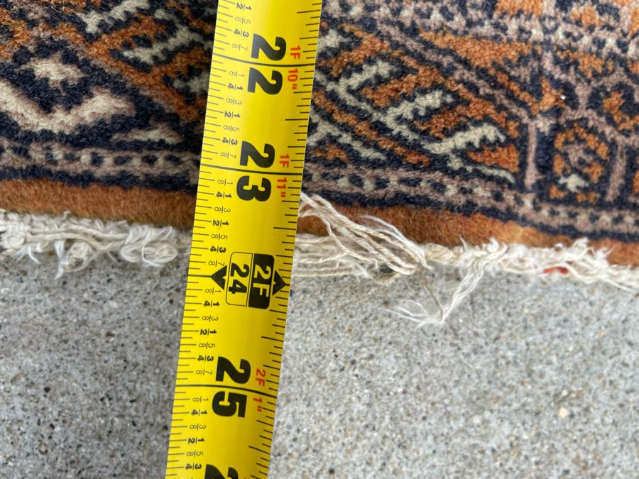 Small Hand Knotted Persian Rug 16.5 X 23 [Photo 9]