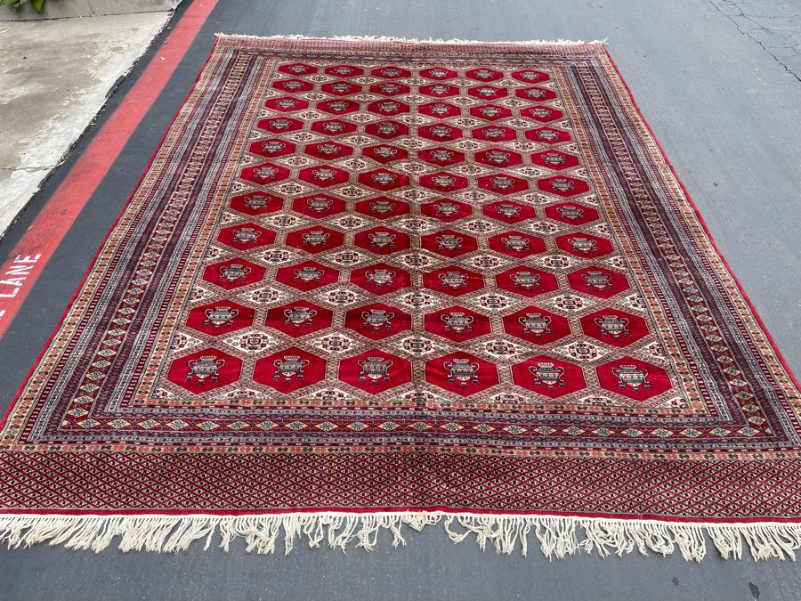 Gorgeous Large Finely Woven Area Rug Uribe 110' X 146' [Photo 4]