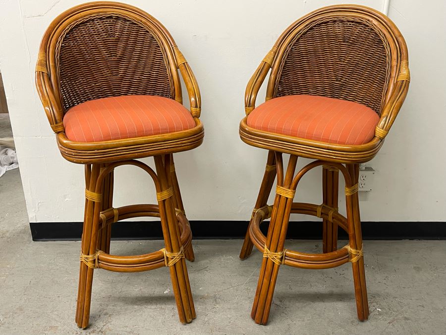 Pair Of Rattan Swivel Bar Stool 31'H Seat Height [Photo 4]