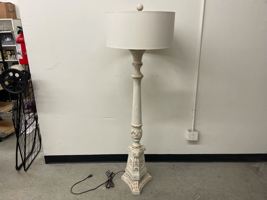 Painted Wooden Floor Lamp 63H [Photo 3]