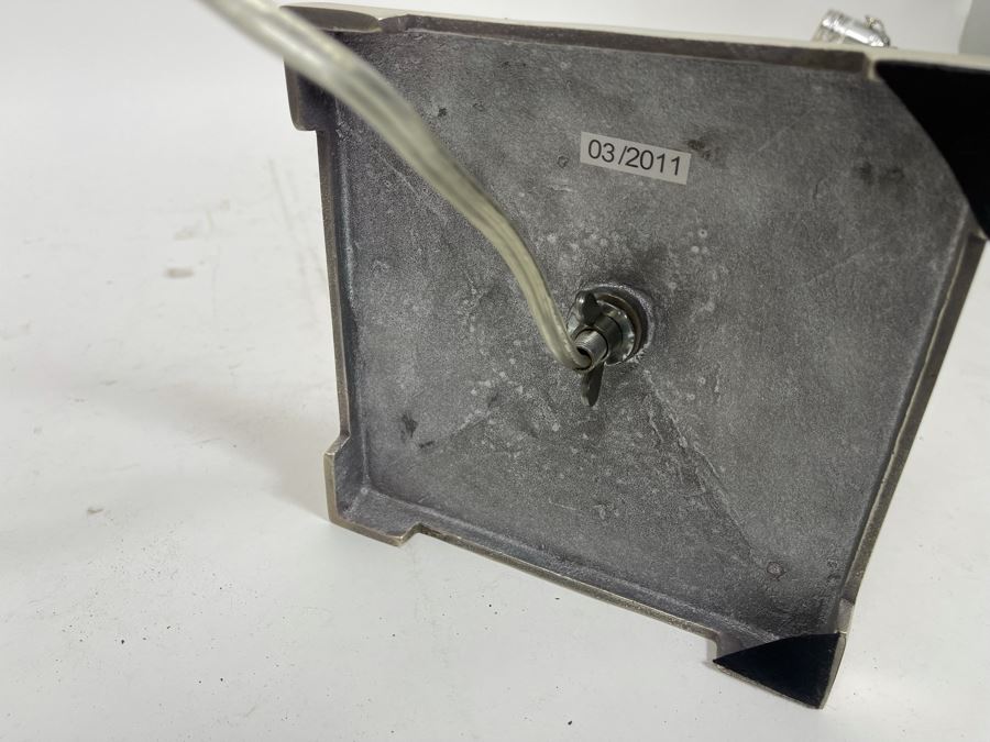 Modern Metal Table Lamp 29H [Photo 7]