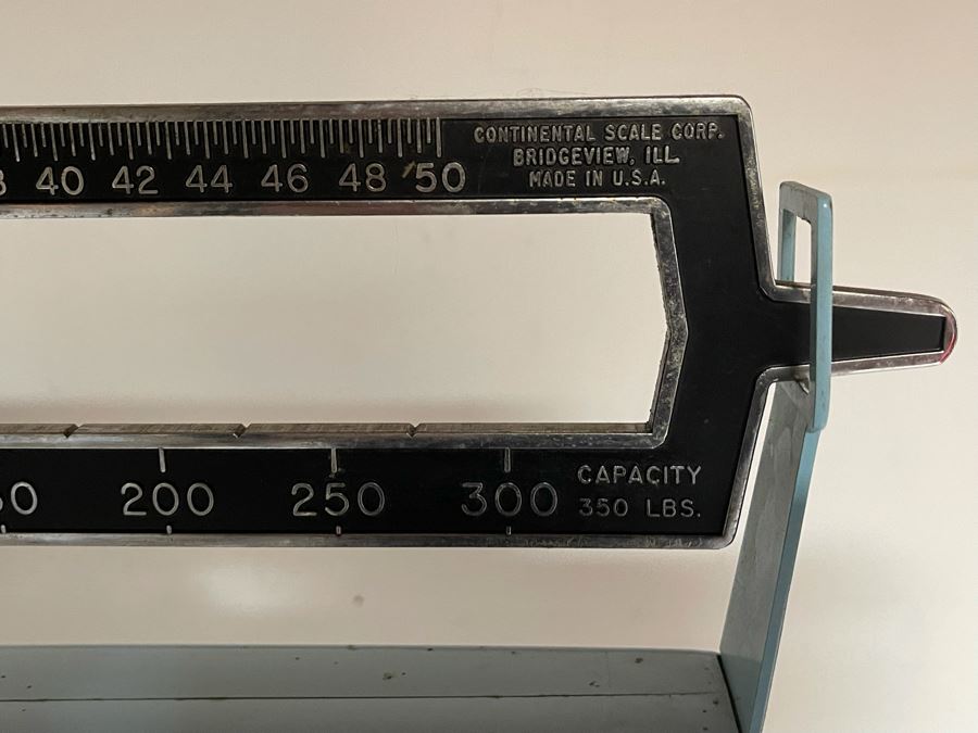 Health O Meter Physician's Scale 18W X 57H [Photo 4]