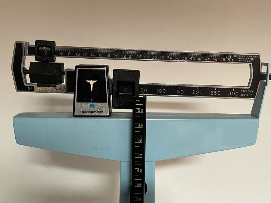 Health O Meter Physician's Scale 18W X 57H [Photo 3]