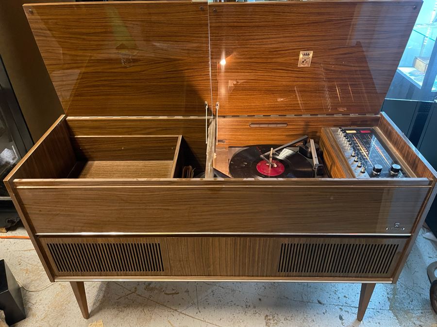 Mid-Century Grundig Stereo Console - Needs Servicing 48W X 16D X 30H [Photo 17]