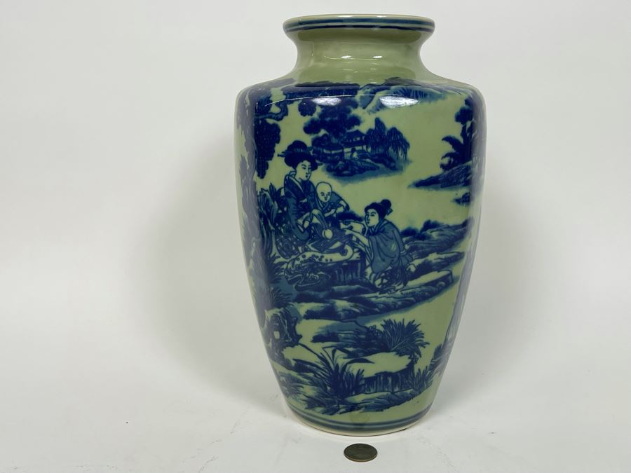 Contemporary Chinese Porcelain 12' Vase [Photo 2]