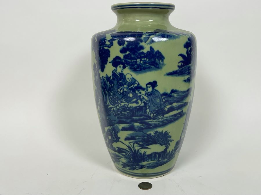 Contemporary Chinese Porcelain 12' Vase [Photo 3]