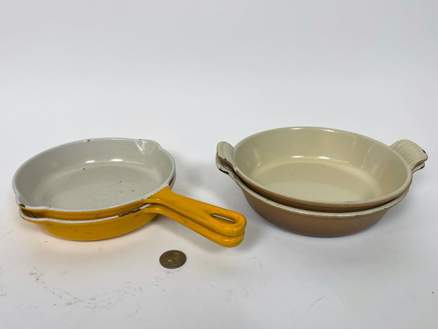 Pair Of Le Creuset Enameled Cast Iron 7.5' Pans 18 And Pair Of Le Creuset Enameled Cast Iron 7' Handled Pans 16 [Photo 4]