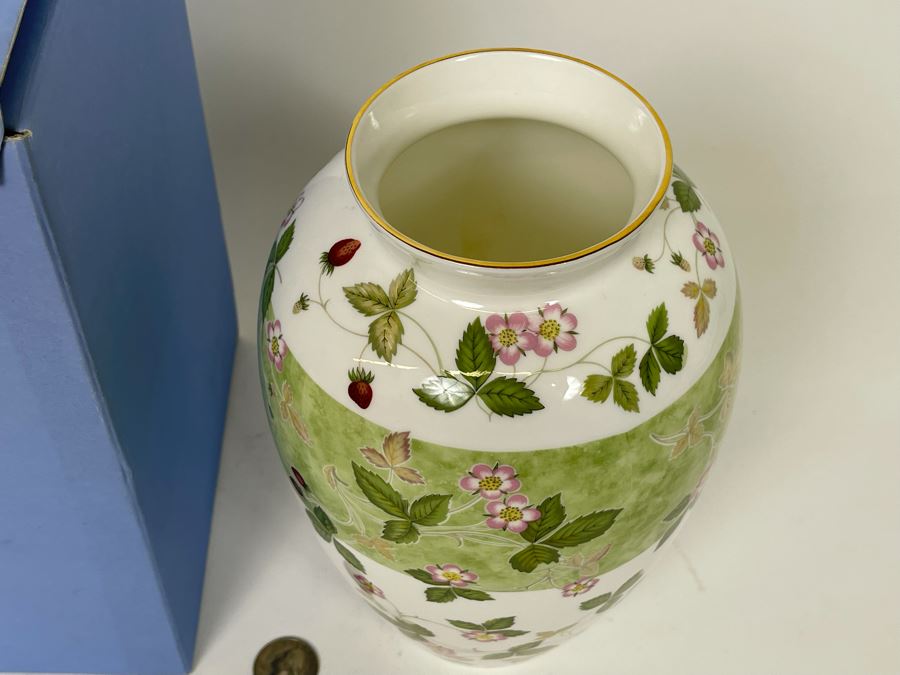 Wedgwood Wild Strawberry Vase 9.5H With Box  [Photo 5]