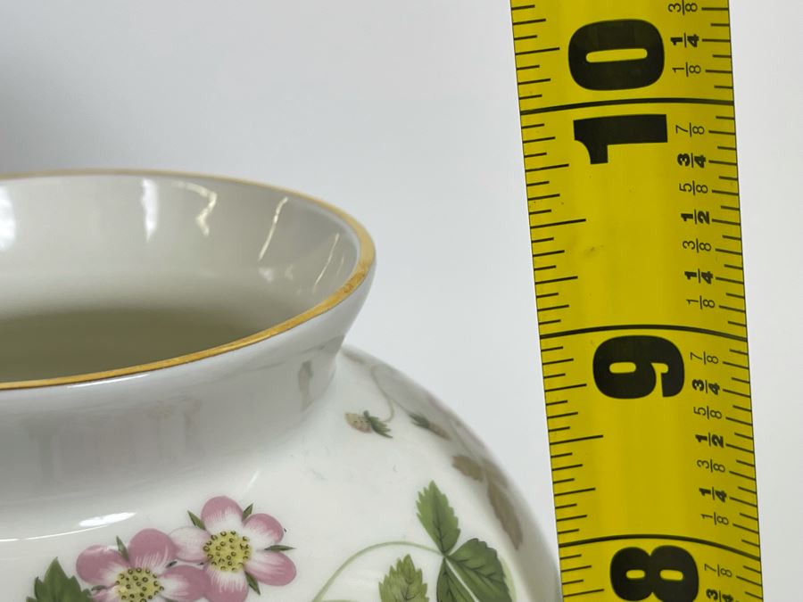 Wedgwood Wild Strawberry Vase 9.5H With Box  [Photo 7]